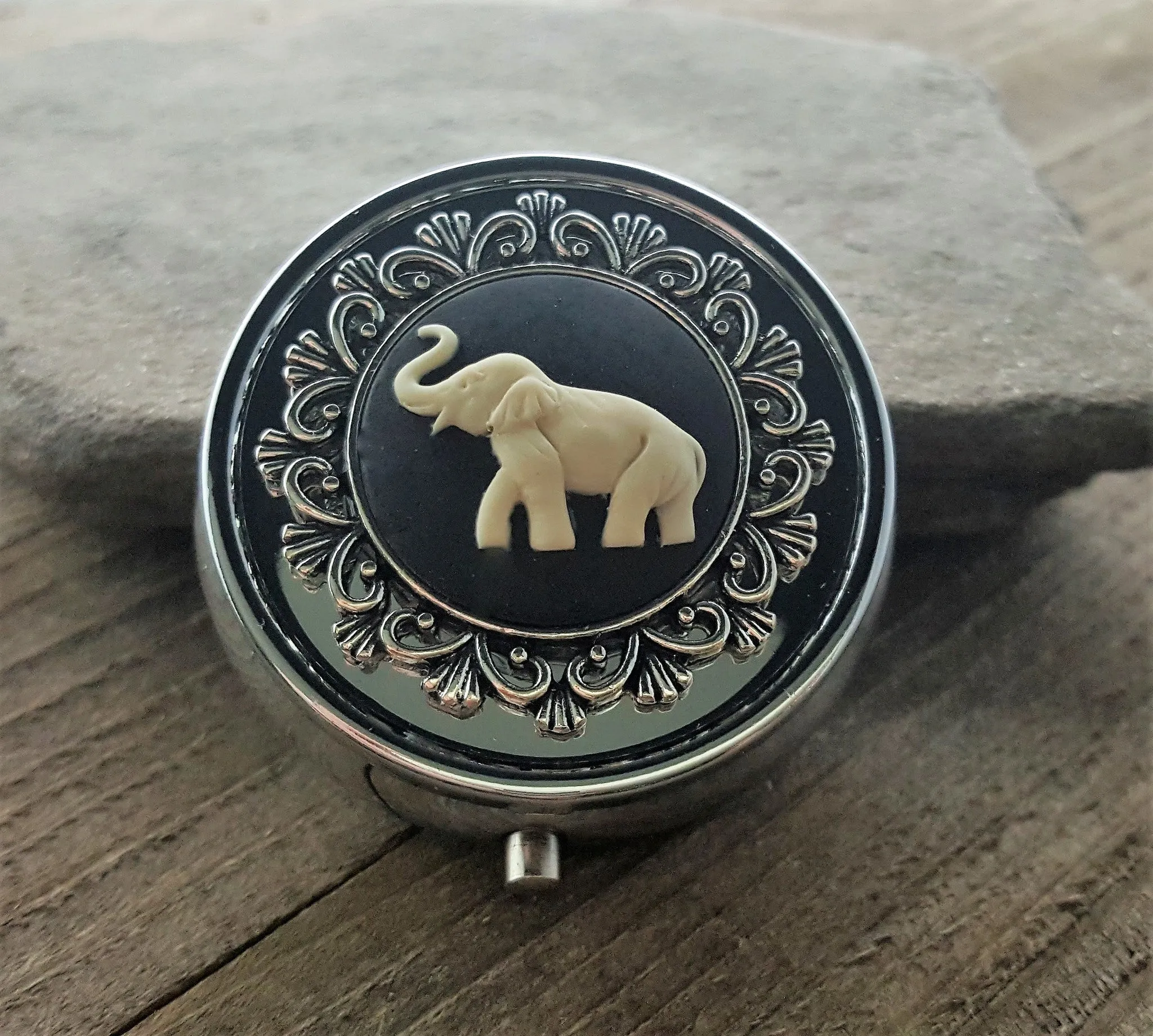 Handmade Elephant Cameo Silver Pill Box